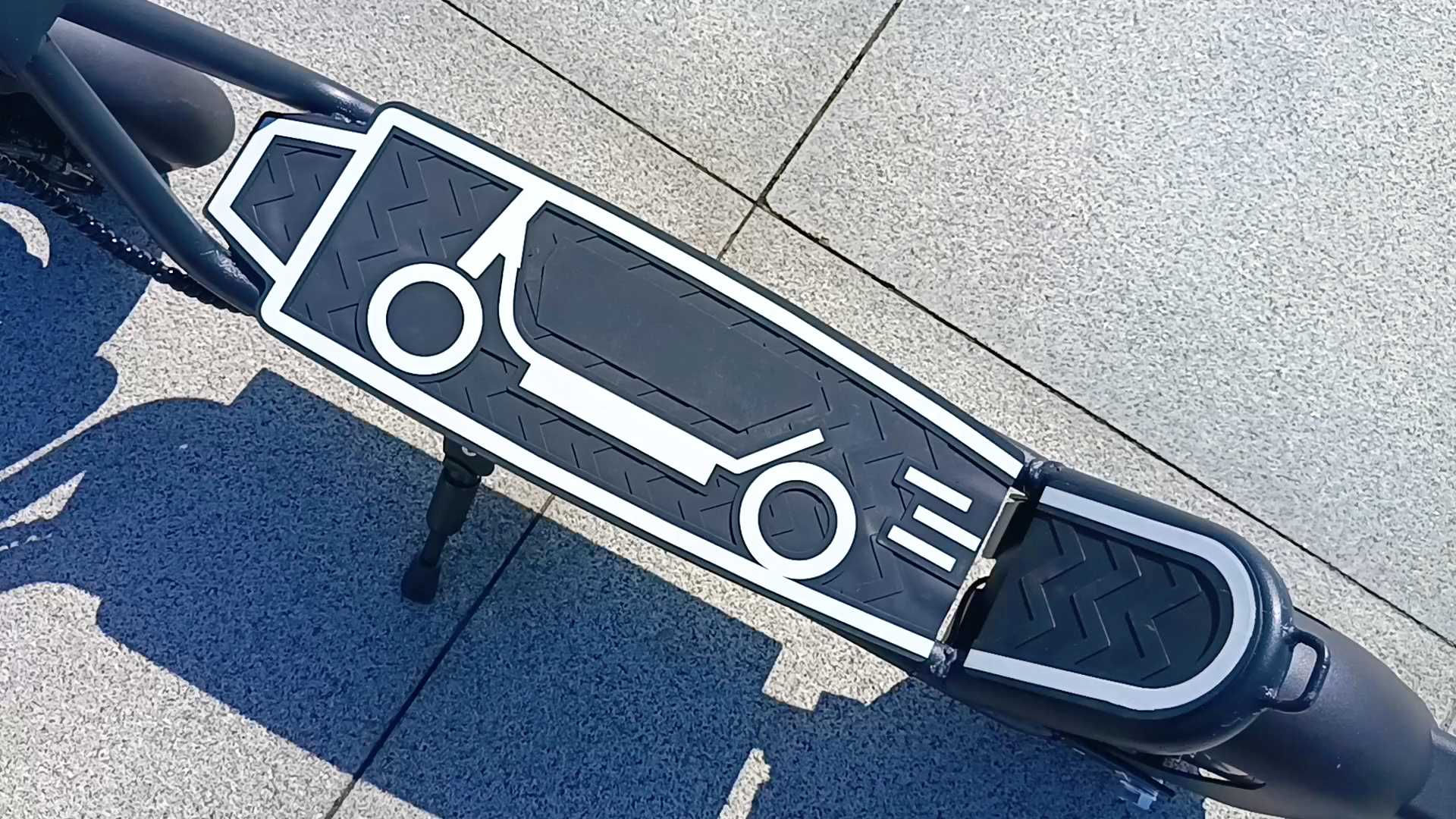 DriveTron DT01 - Patinete eléctrico - Tienda de ruedas