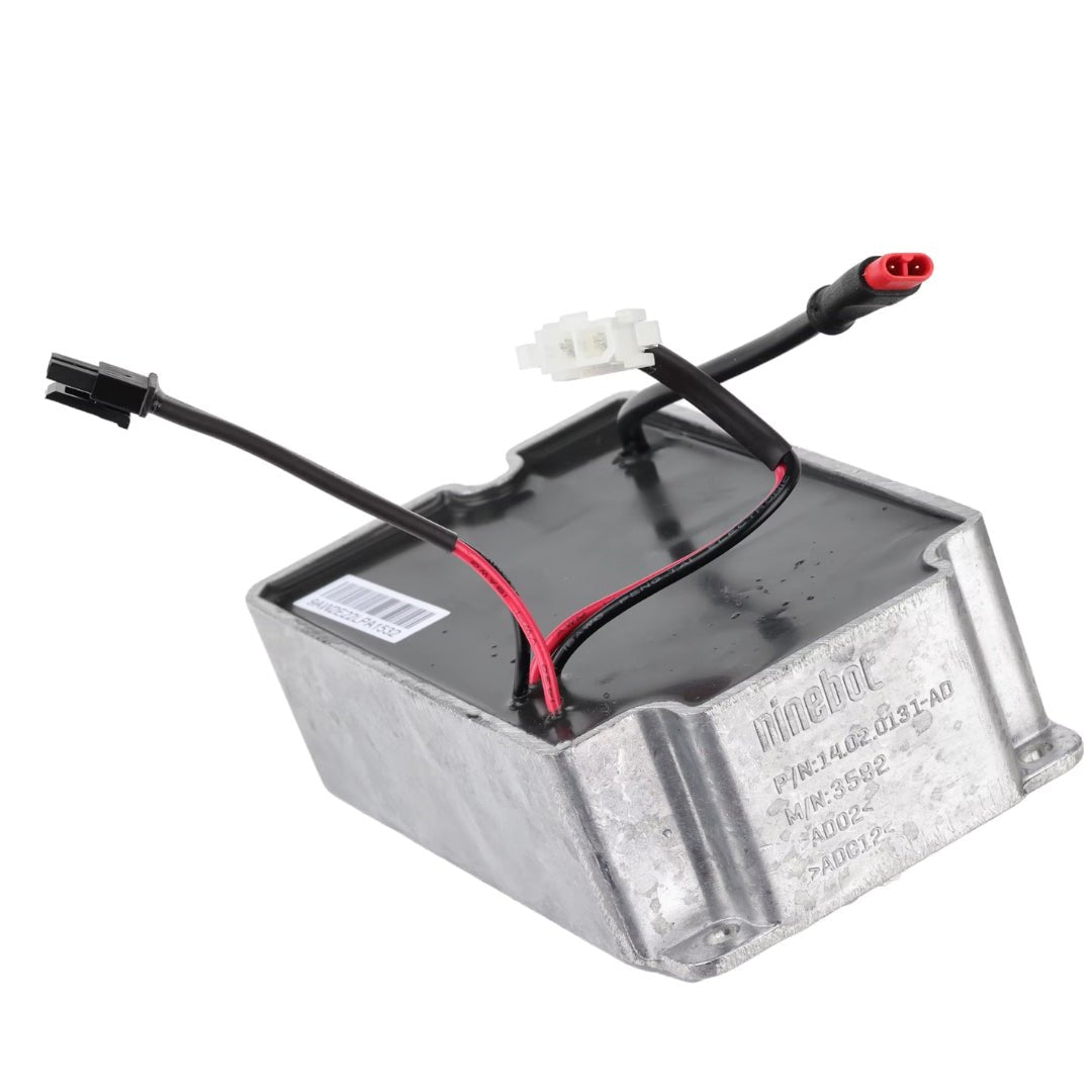 Built-in charger Ninebot G2 - Spare part - Wheelyshop