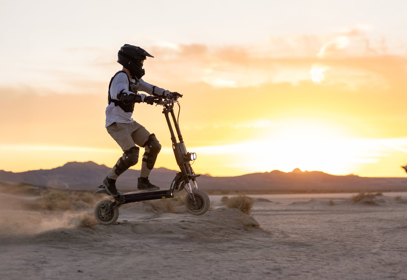 Kaabo Wolf King GTR MAX - Patinete eléctrico - Tienda de ruedas