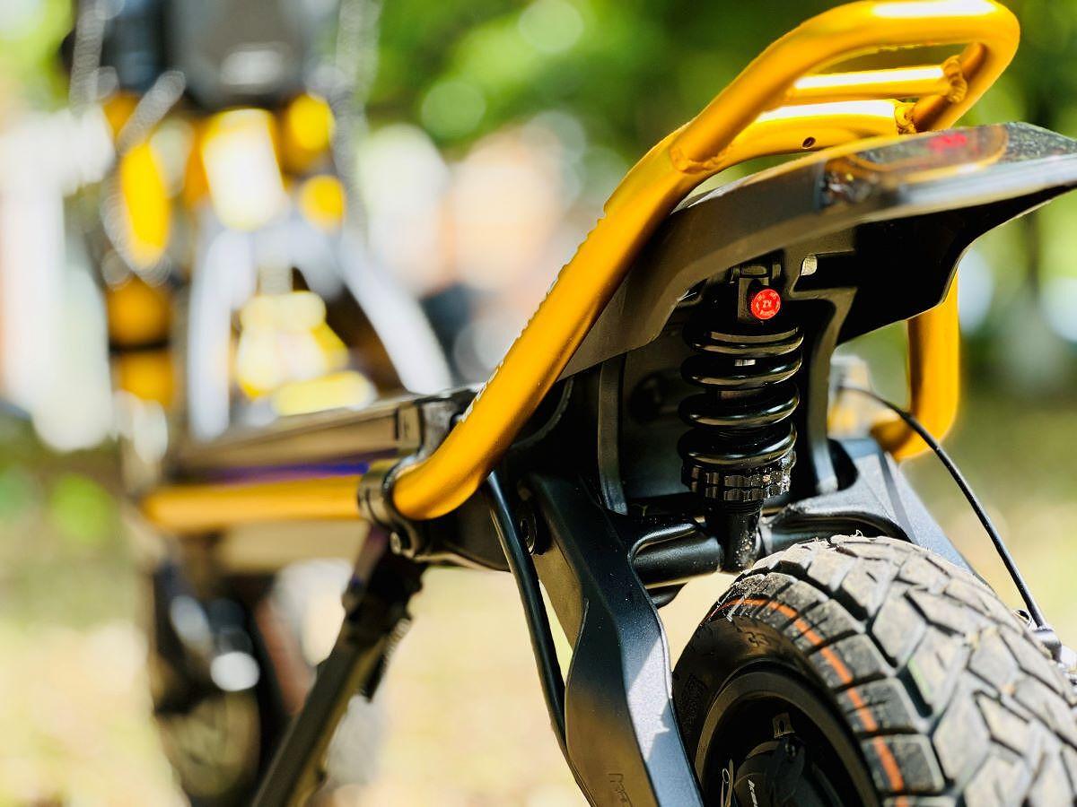 KAABO WOLF WARRIOR KING GTR - Electric scooter - Wheelyshop