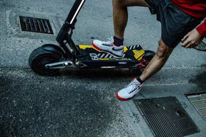 Punk rebelde Pro Max - Patinete eléctrico - Tienda de ruedas